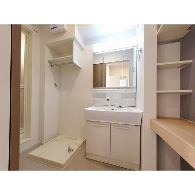 ラテルネ 103【管理NO：1-025576501-01030】 ★家具家電は申し込み後に搬入します★ ★2026年11月中旬入居可能★の物件画像