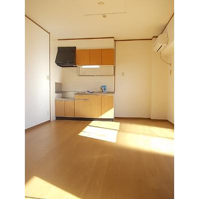 シャルマン篠木 302【管理NO：1-010261201-03020】 ★家具家電は申し込み後に搬入します★ ★2026年09月中旬入居可能★の物件画像