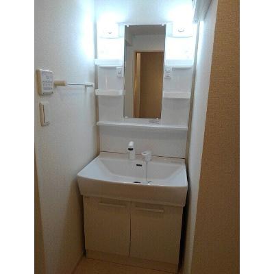 ジラソーレ栄町３ 202【管理NO：1-020916801-02020】 ★家具家電は申し込み後に搬入します★の物件画像