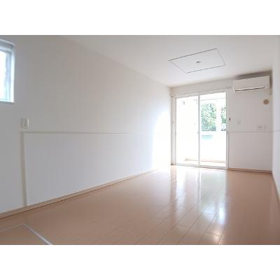 グローリーアカヒラ 103【管理NO：1-099400701-01030】 ★家具家電は申し込み後に搬入します★の物件画像