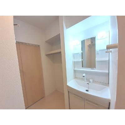 グランアムール 201【管理NO：1-021432601-02010】 ★家具家電は申し込み後に搬入します★ ★2026年09月中旬入居可能★の物件画像