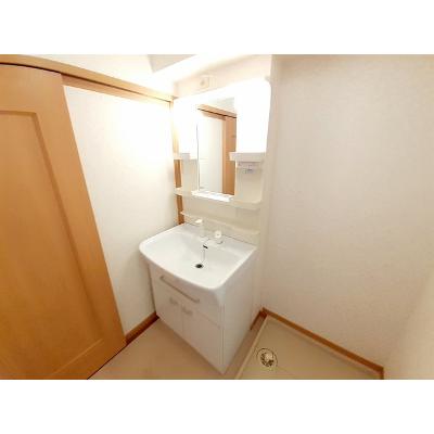 スクエアＩＳ 202【管理NO：1-013457101-02020】 ★家具家電は申し込み後に搬入します★ ★2026年09月上旬入居可能★の物件画像