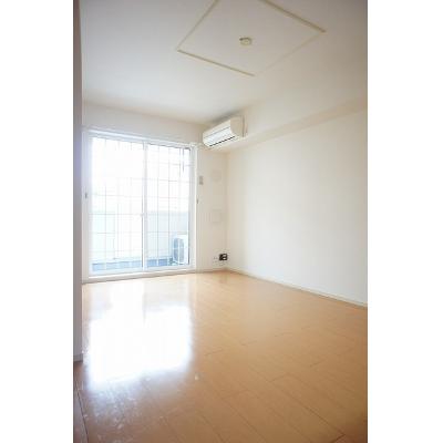 メゾン　オーヴ　Ⅱ 106【管理NO：1-017264102-01050】 ★家具家電は申し込み後に搬入します★ ★2026年09月中旬入居可能★の物件画像