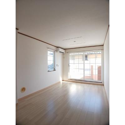 クレディ 201【管理NO：1-010389701-02010】 ★家具家電は申し込み後に搬入します★の物件画像