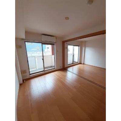 ブリリアンス 103【管理NO：1-012556001-01030】 ★家具家電は申し込み後に搬入します★ ★2026年09月下旬入居可能★の物件画像