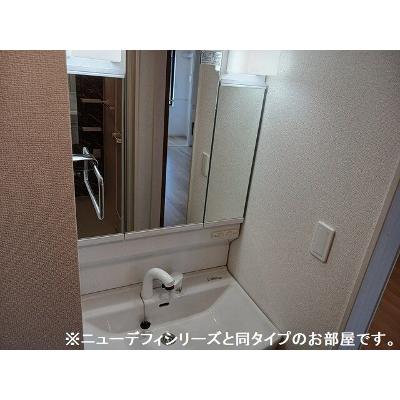トレジャー 101【管理NO：1-028854002-01010】 ★家具家電は申し込み後に搬入します★ ★2027年02月上旬入居可能★の物件画像