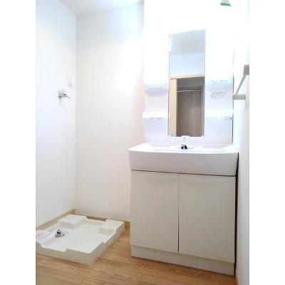 ロズレイ 203【管理NO：1-016799501-02030】 ★家具家電は申し込み後に搬入します★ ★2026年09月下旬入居可能★の物件画像
