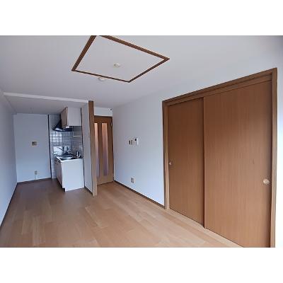 エストゥペンド富樫 202【管理NO：1-011477301-02020】 ★家具家電は申し込み後に搬入します★の物件画像
