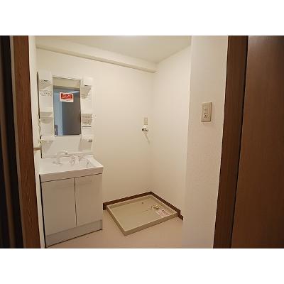 エストゥペンド富樫 202【管理NO：1-011477301-02020】 ★家具家電は申し込み後に搬入します★の物件画像