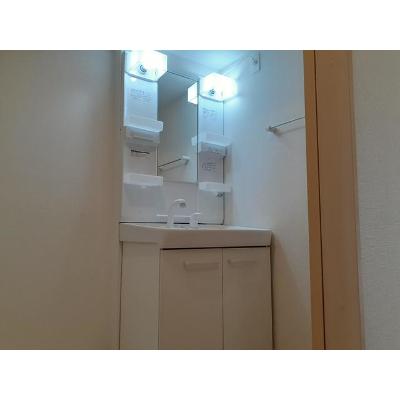 ラ・ソレイユ西花輪　Ⅲ 201【管理NO：1-019474903-02010】 ★家具家電は申し込み後に搬入します★ ★2026年09月中旬入居可能★の物件画像