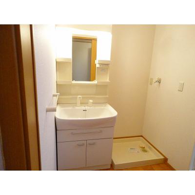 ブリアン　コリーヌＢ 103【管理NO：1-013532702-01030】 ★家具家電は申し込み後に搬入します★ ★2026年09月中旬入居可能★の物件画像