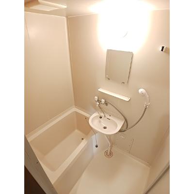 エルディムＳＵＺＵＫＩ－Ｉ 102【管理NO：1-001825101-01020】 ★家具家電は申し込み後に搬入します★の物件画像