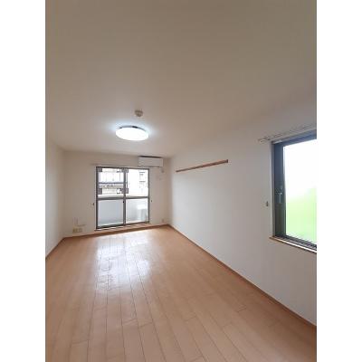 イーストワン 110【管理NO：1-012805101-01080】 ★家具家電は申し込み後に搬入します★ ★2026年09月中旬入居可能★の物件画像