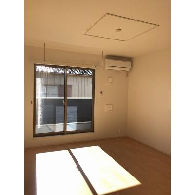 プラテリア 201【管理NO：1-021390601-02010】 ★家具家電は申し込み後に搬入します★ ★2026年09月上旬入居可能★の物件画像