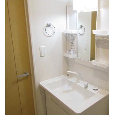 ヴァンベール中味鋺Ⅱ 205【管理NO：1-023475602-02040】 ★家具家電は申し込み後に搬入します★ ★2026年09月下旬入居可能★の物件画像