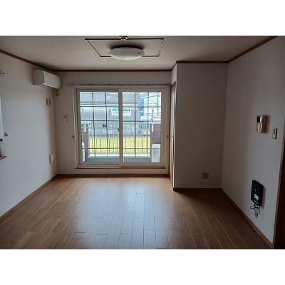 カーサ　リーヴァ 201【管理NO：1-012185401-02010】 ★家具家電は申し込み後に搬入します★の物件画像