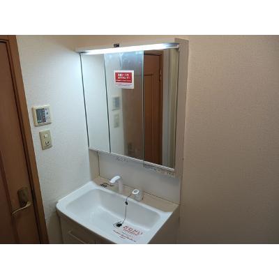 カーサ　リーヴァ 201【管理NO：1-012185401-02010】 ★家具家電は申し込み後に搬入します★の物件画像