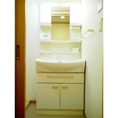 ノーブルメゾン　飯塚 102【管理NO：1-012525801-01020】 ★家具家電は申し込み後に搬入します★ ★2026年09月中旬入居可能★の物件画像