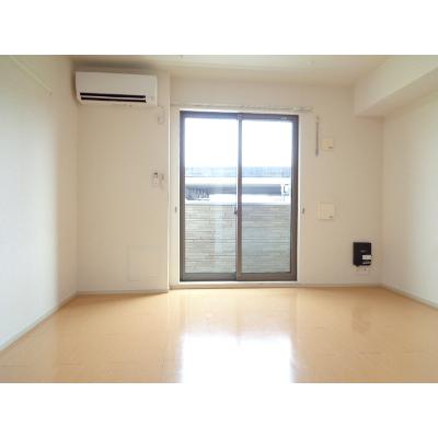 クレセント参番館 101【管理NO：1-020392501-01010】 ★家具家電は申し込み後に搬入します★ ★2026年08月下旬入居可能★の物件画像