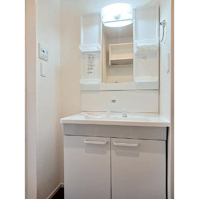 サンリット・Ｌ 201【管理NO：1-022672701-02010】 ★家具家電は申し込み後に搬入します★の物件画像