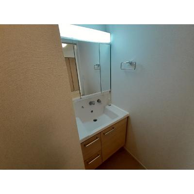 プラム江坂 101【管理NO：1-027220001-01010】 ★家具家電は申し込み後に搬入します★ ★2026年09月中旬入居可能★の物件画像