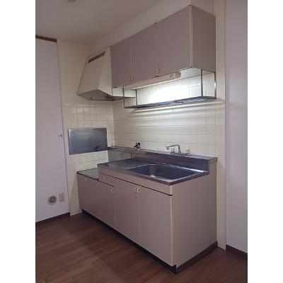 パインツリー 201【管理NO：1-006515701-02010】 ★家具家電は申し込み後に搬入します★の物件画像