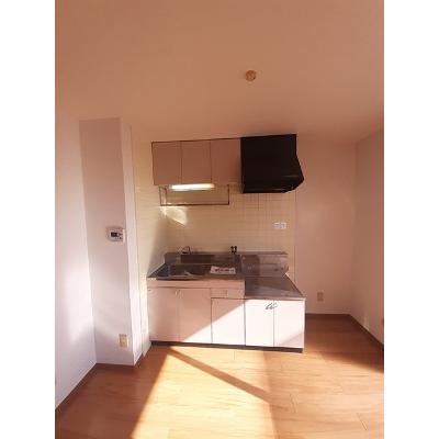 うぃすたりあⅠ 101【管理NO：1-006373901-01010】 ★家具家電は申し込み後に搬入します★の物件画像