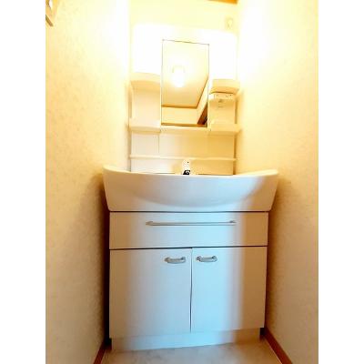 ロックガーデン　Ａ 201【管理NO：1-012635201-02010】 ★家具家電は申し込み後に搬入します★の物件画像
