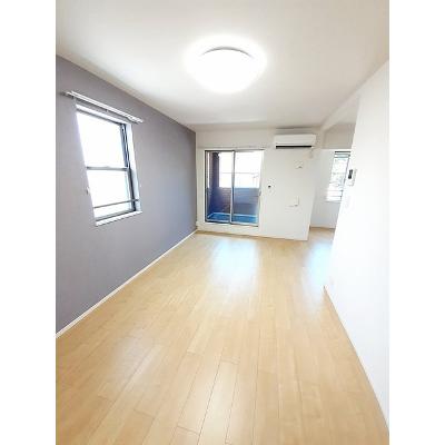 アルバータ　Ⅲ 203【管理NO：1-022729801-02030】 ★家具家電は申し込み後に搬入します★の物件画像