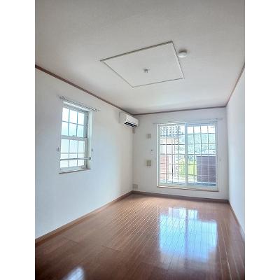 フィオーレ 205【管理NO：1-013043101-02050】 ★家具家電は申し込み後に搬入します★の物件画像