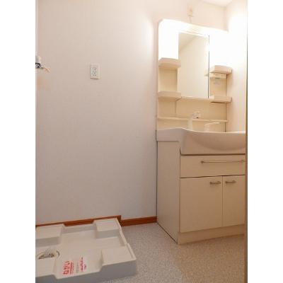 グラース　プラシード 102【管理NO：1-015041501-01020】 ★家具家電は申し込み後に搬入します★ ★2026年09月中旬入居可能★の物件画像