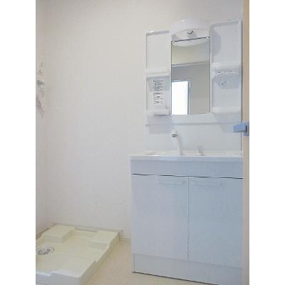 ファヴォーレ 201【管理NO：1-022172701-02010】 ★家具家電は申し込み後に搬入します★の物件画像