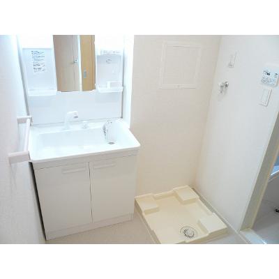 エレガンス　ベアー 203【管理NO：1-021959301-02030】 ★家具家電は申し込み後に搬入します★ ★2026年09月中旬入居可能★の物件画像