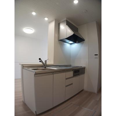 リベーレ 102【管理NO：1-025601601-01020】 ★家具家電は申し込み後に搬入します★の物件画像