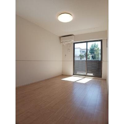 フリーデ　エス 102【管理NO：1-025503901-01020】 ★家具家電は申し込み後に搬入します★ ★2026年10月下旬入居可能★の物件画像