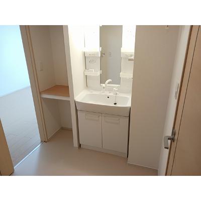 カーザ・ラッフィナート 105【管理NO：1-017314101-01040】 ★家具家電は申し込み後に搬入します★ ★2026年10月中旬入居可能★の物件画像