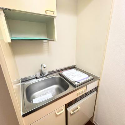 【J’sマンスリー飛田給 202】8月26日～入居可🌟厚さ20㎝超高密度ポケットコイルマットレス使用！駅徒歩5分、新宿駅まで約25分！都心へのアクセス良好☆【インターネット無料】の物件画像