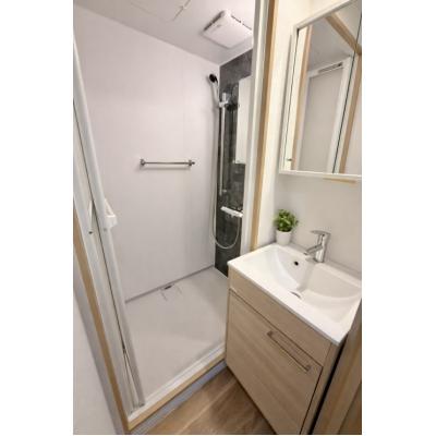 ✨ Wi-Fi無料 📶  スマートTV設置✨最上階南向き角部屋✨ 駐車場アリ  🔶マンスリーベースＪＰ🔶　【G052】の物件画像