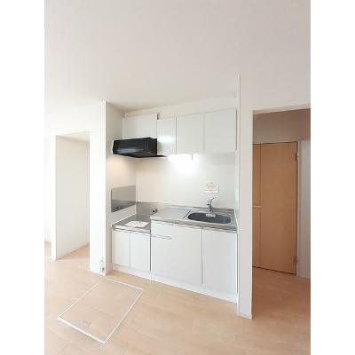 グレイス高松Ⅱ 102【管理NO：1-023140701-01020】 ★家具家電は申し込み後に搬入します★ ★2026年09月上旬入居可能★の物件画像