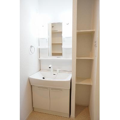カーサ　ブルーノ 201【管理NO：1-022526101-02010】 ★家具家電は申し込み後に搬入します★ ★2026年08月下旬入居可能★の物件画像