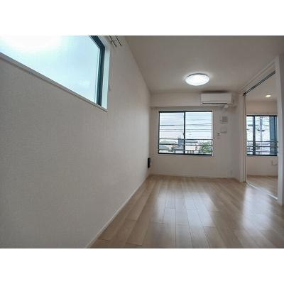 ゴールド　ティアラ 202【管理NO：1-028389201-02020】 ★家具家電は申し込み後に搬入します★の物件画像