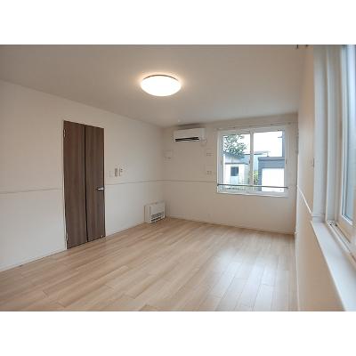 ティエラ 101【管理NO：1-025832901-01010】 ★家具家電は申し込み後に搬入します★の物件画像
