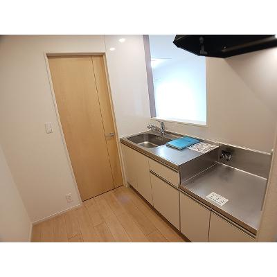 サンリット 103【管理NO：1-023735401-01030】 ★家具家電は申し込み後に搬入します★の物件画像
