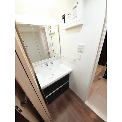 クレアトゥール 205【管理NO：1-018148901-02050】 ★家具家電は申し込み後に搬入します★の物件画像