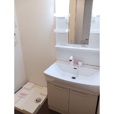 ユア　クオーレシエロⅡ 101【管理NO：1-021276102-01010】 ★家具家電は申し込み後に搬入します★の物件画像