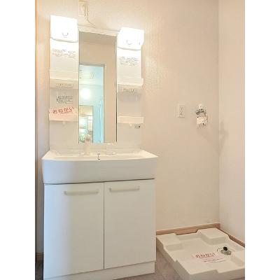 エレヴァートピアＣ 102【管理NO：1-015461901-01020】 ★家具家電は申し込み後に搬入します★の物件画像