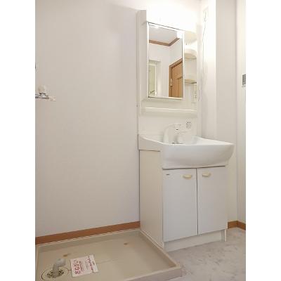 ファミーユＢ 201【管理NO：1-012282702-02010】 ★家具家電は申し込み後に搬入します★ ★2026年09月中旬入居可能★の物件画像