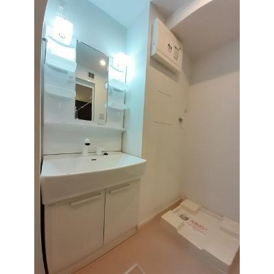 ヴァンヴェールⅤ 203【管理NO：1-021688303-02030】 ★家具家電は申し込み後に搬入します★ ★2026年09月下旬入居可能★の物件画像