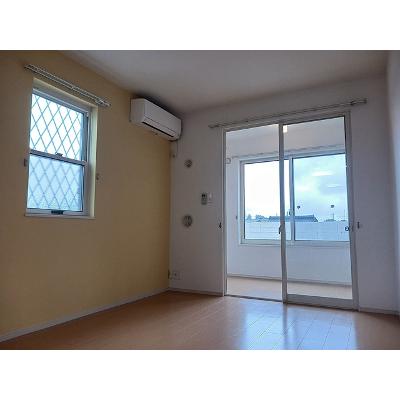 フォルトゥーナ・Ⅱ 101【管理NO：1-020354802-01010】 ★家具家電は申し込み後に搬入します★の物件画像
