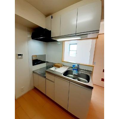カミヤ 202【管理NO：1-018551501-02020】 ★家具家電は申し込み後に搬入します★の物件画像